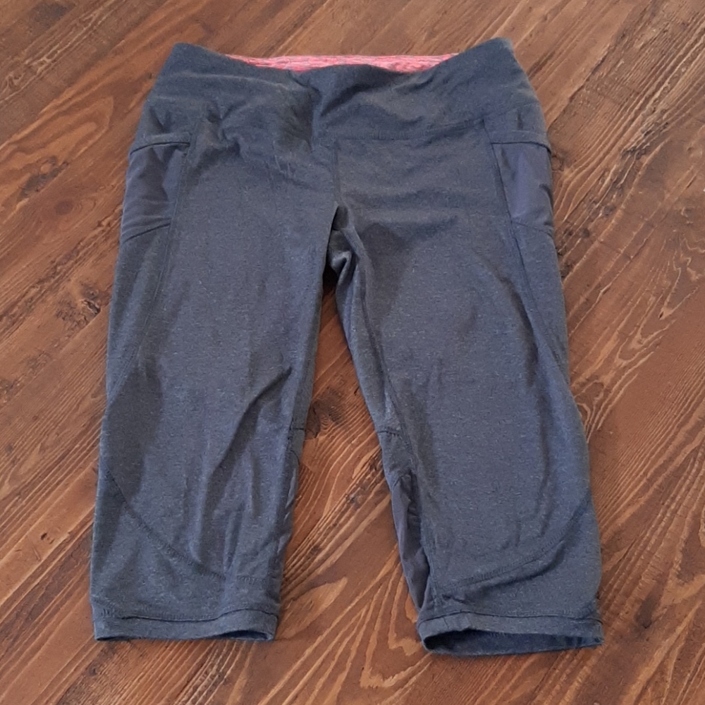 Women's Dark Gray Capri workout bottoms with side